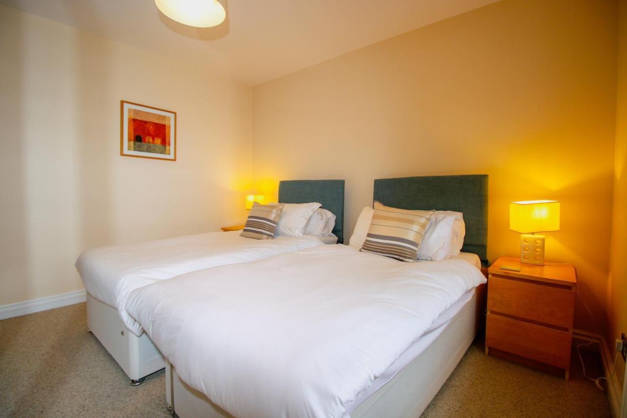 Turnberry Apartments Luaran gambar